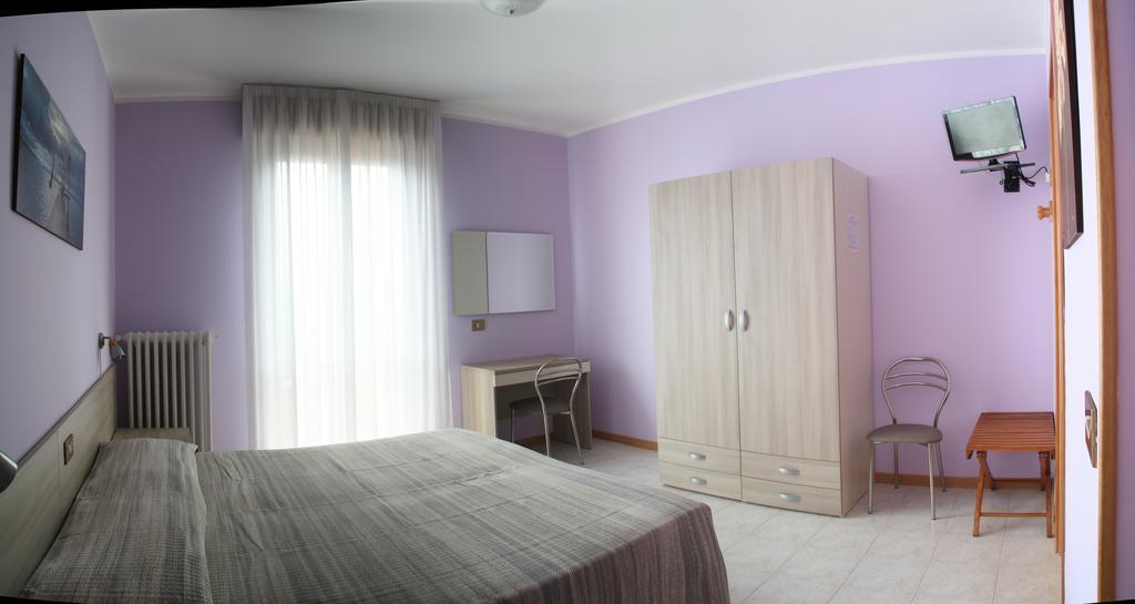 Albergo Esperia Tabiano Terme 部屋 写真