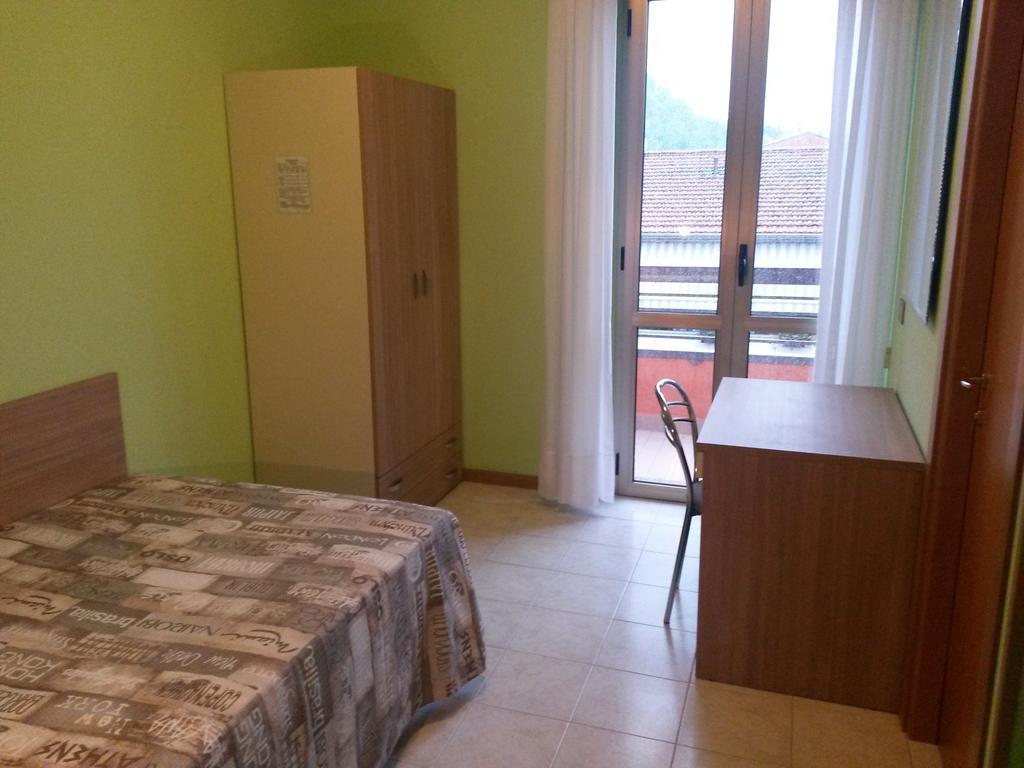 Albergo Esperia Tabiano Terme 部屋 写真